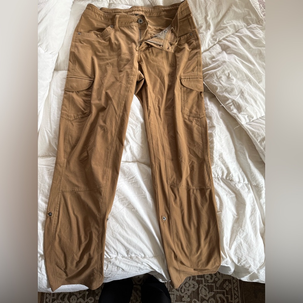 KÜHL Women’s Tan Cargo Pants